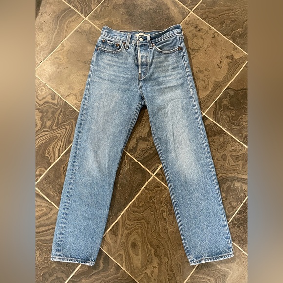 Levi's Wedgie Straight Ankle Women’s Jeans - Picture 2 of 8